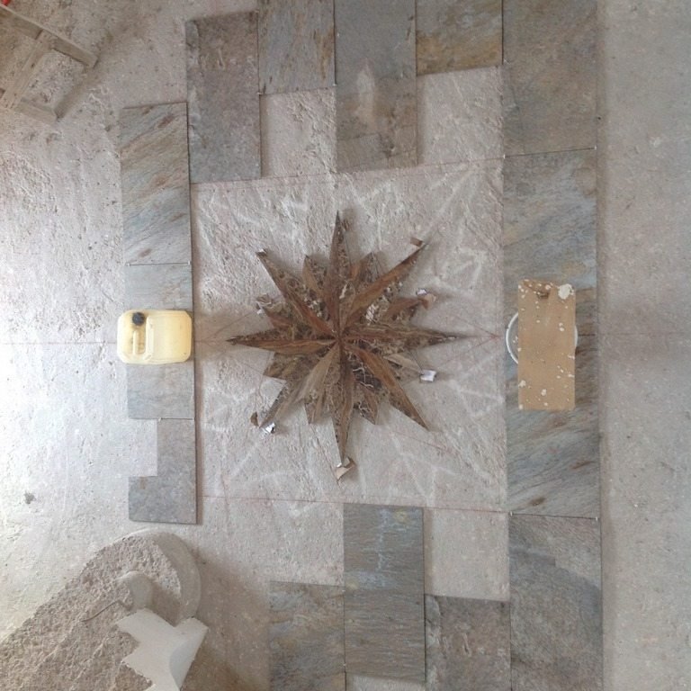 Detalle artesanal de piso